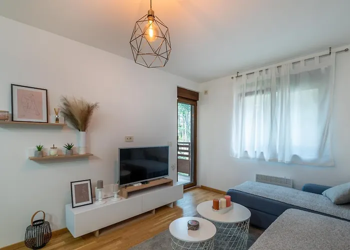 Apartament Darija Lux *